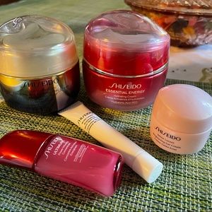 Shiseido moisturizing set!